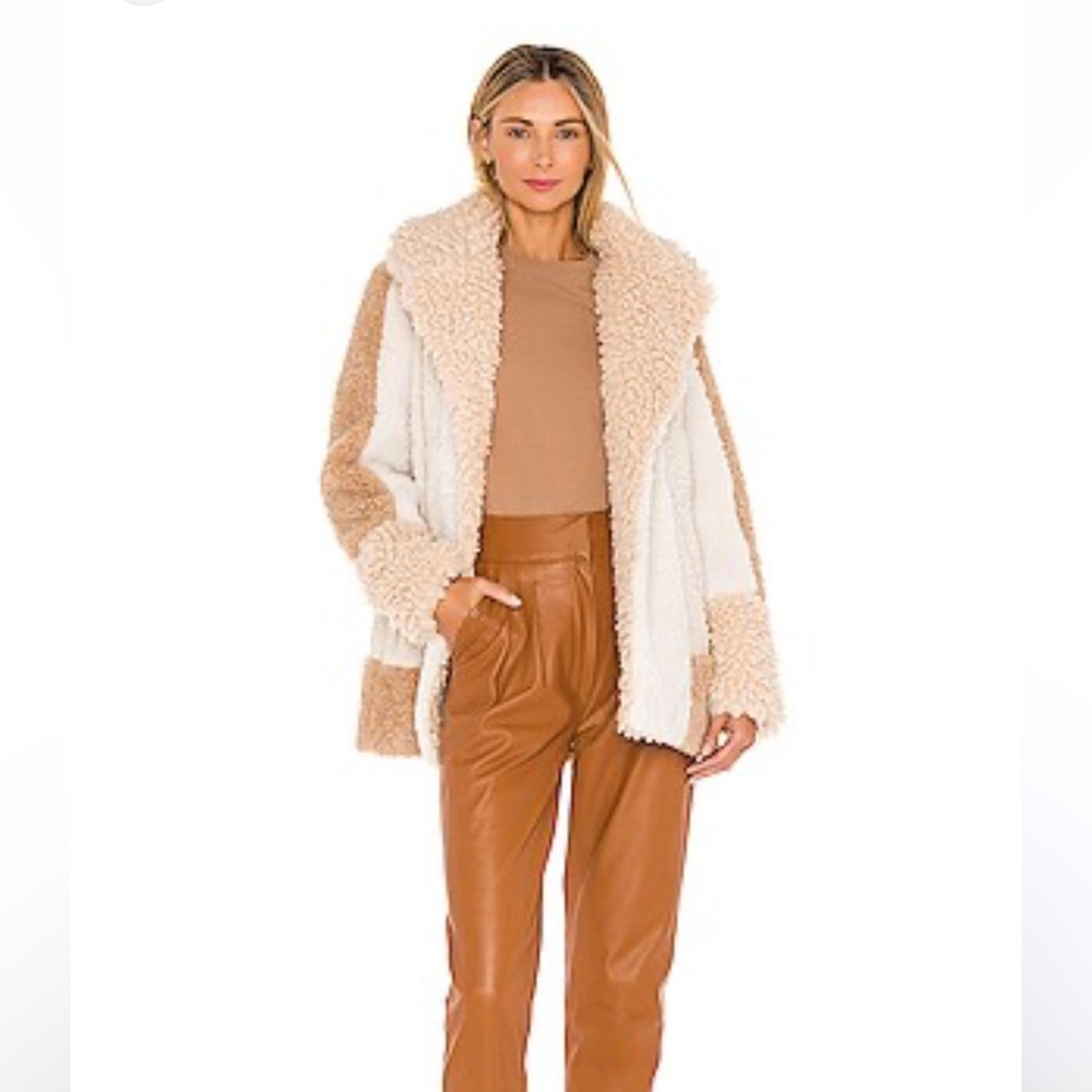 A.C.L. Stan Faux Fur Coat Like New - Picture 7 of 10